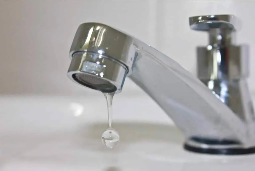 Hướng dẫn xử lý vòi lavabo bị rỉ nước