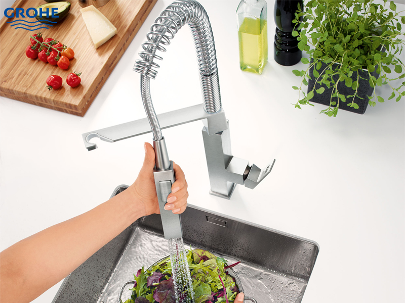 cong-nghe-grohe-flexx-giup-keo-dai-voi-ve-sinh-nhung-vung-kho-tiep-can